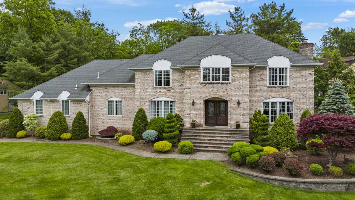 Montville Twp, NJ 07082-1530,9 Doremus Dr