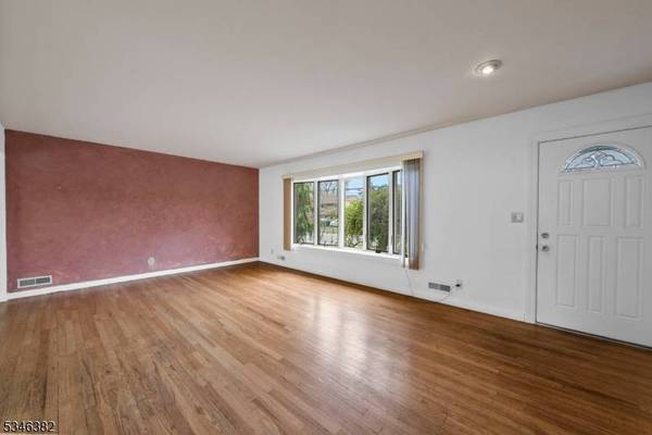 69 Allen Dr, Wayne Twp., NJ 07470