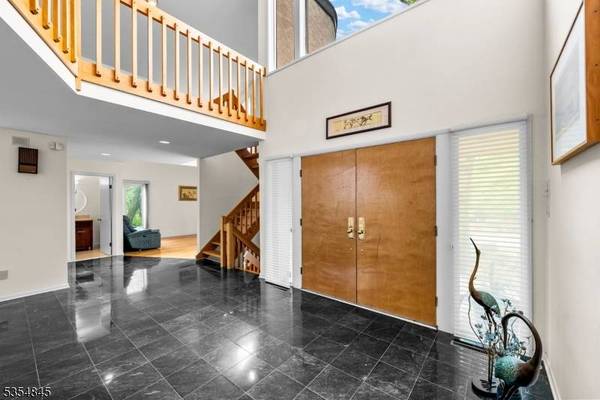 2 Highview Ct, Montville Twp., NJ 07045