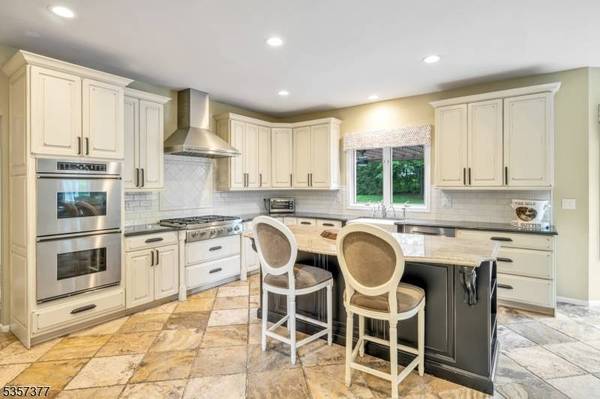 4 Holbrook Ct, Montville Twp., NJ 07082