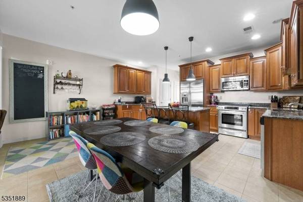 206 River Pl, Butler Boro, NJ 07405