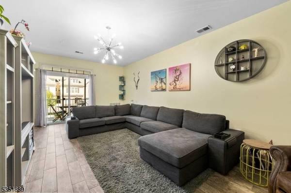 206 River Pl, Butler Boro, NJ 07405