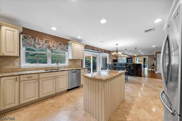 9 Doremus Dr, Montville Twp., NJ 07082