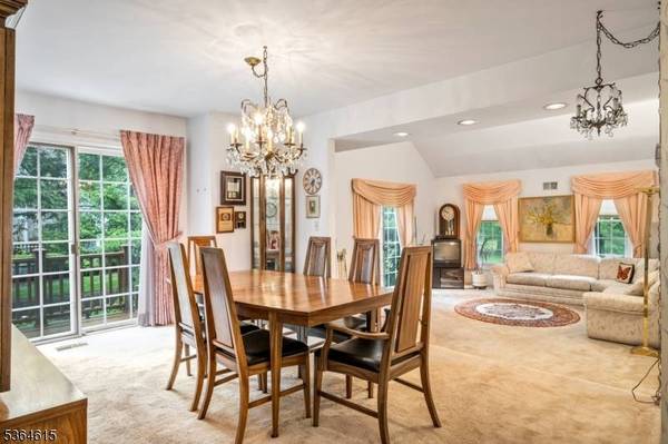 10 Century Ct, Montville Twp., NJ 07045