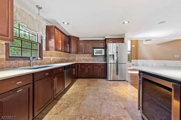 35 Waughaw Rd, Montville Twp., NJ 07082