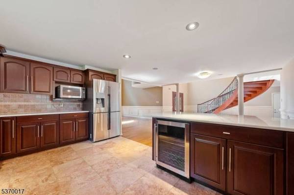 35 Waughaw Rd, Montville Twp., NJ 07082