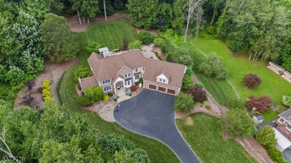10 Coppola Ct, Montville Twp., NJ 07045