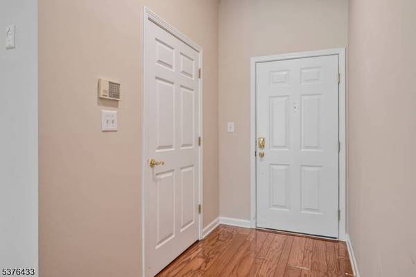 1308 Four Seasons Dr #1308, Wayne Twp., NJ 07470