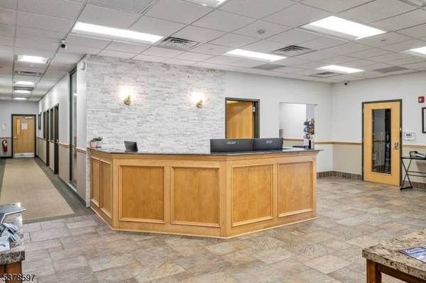 330 Changebridge Rd, Montville Twp., NJ 07058