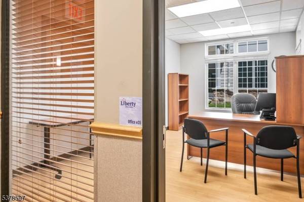 330 Changebridge Rd, Montville Twp., NJ 07058