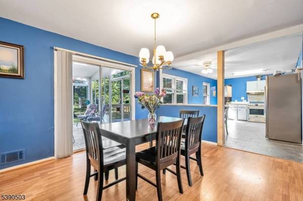 17 Buckingham Cir, Montville Twp., NJ 07058