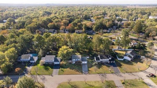 17 Buckingham Cir, Montville Twp., NJ 07058