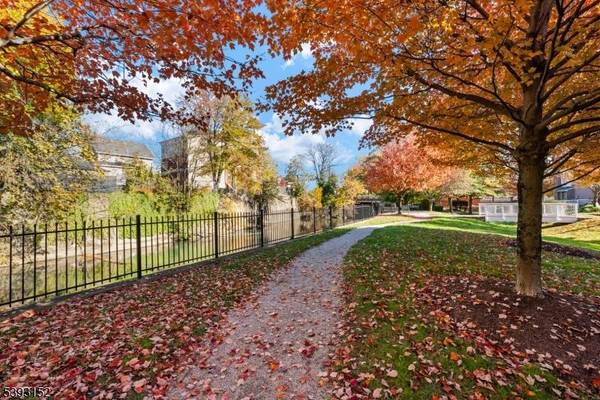 515 River Pl, Butler Boro, NJ 07405