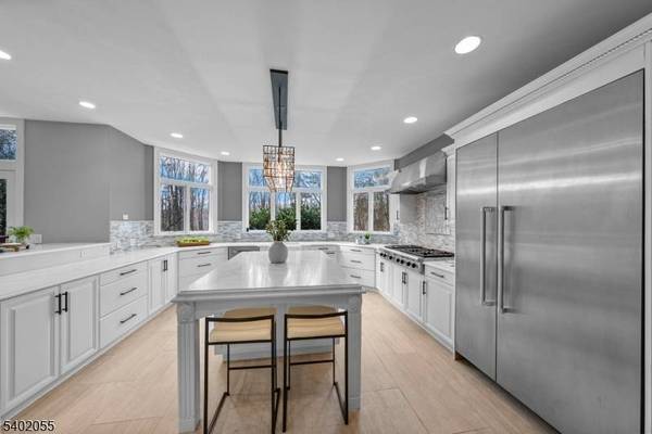 11 High Mountain Dr, Montville Twp., NJ 07045