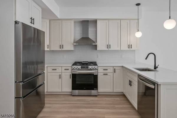 20 Encampment Ct203, Montville Twp., NJ 07082