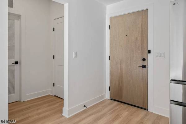 20 Encampment Ct203, Montville Twp., NJ 07082