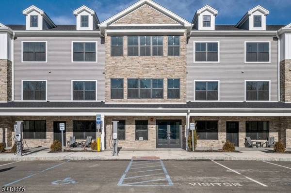 20 Encampment Ct203, Montville Twp., NJ 07082