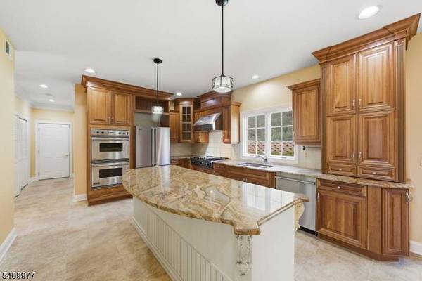 42 Kanouse Ln, Montville Twp., NJ 07045