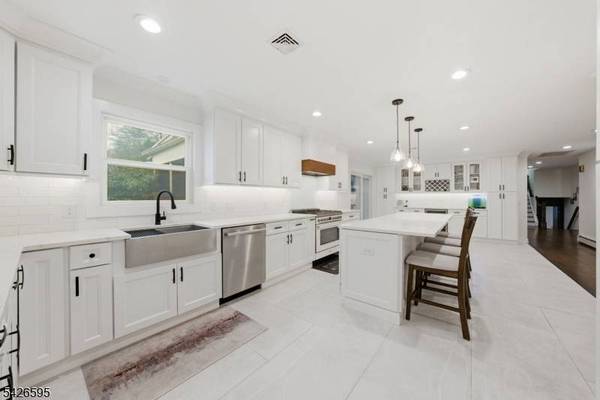 30 Cheryl Rd, Montville Twp., NJ 07058