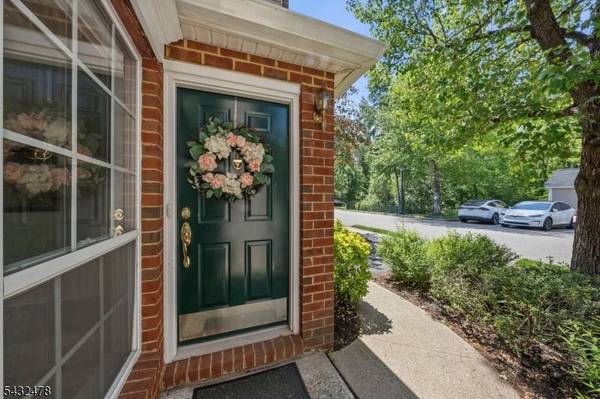 78 Heritage Ct, Montville Twp., NJ 07082
