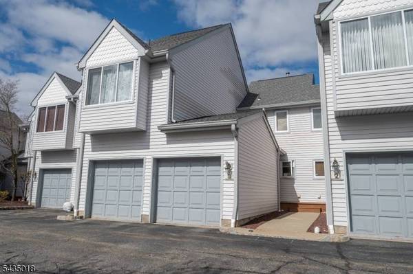 3 Constitution Ct, Montville Twp., NJ 07045