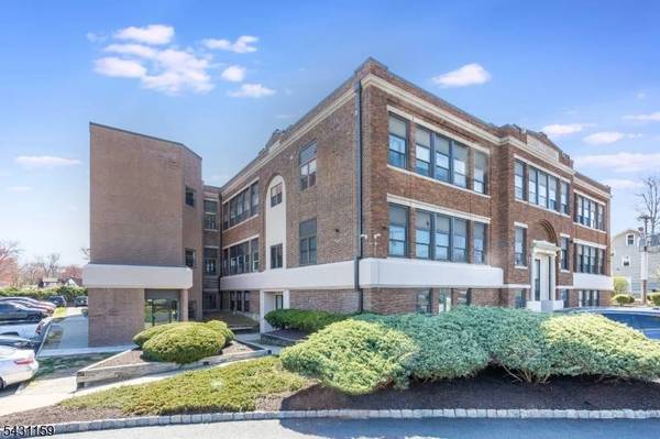 124 E Main St #209, Denville Twp., NJ 07834