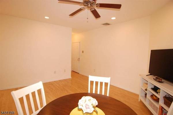 124 E Main St #209, Denville Twp., NJ 07834