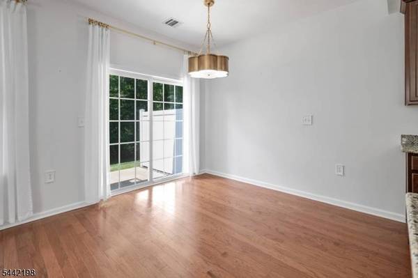 101 Birch Ct, Hanover Twp., NJ 07927