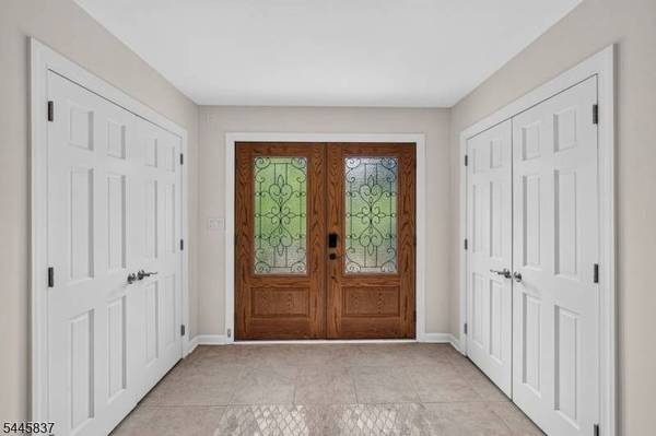 4 Le Mans Pl, Montville Twp., NJ 07058