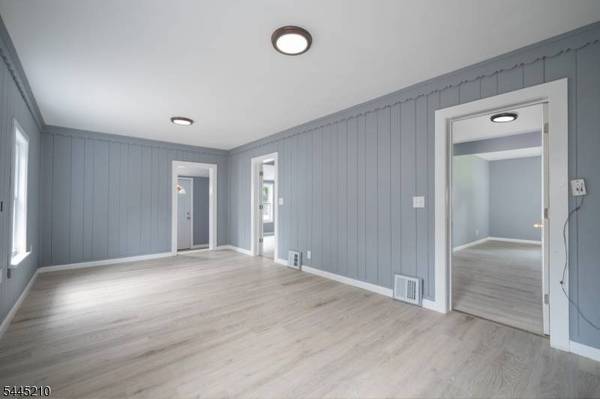 5 Avenue A, Ogdensburg Boro, NJ 07439