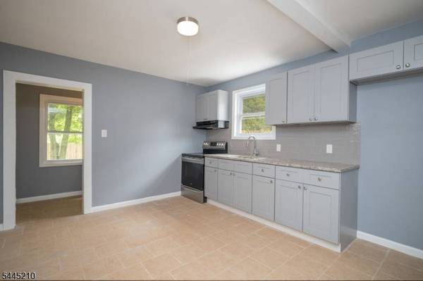 5 Avenue A, Ogdensburg Boro, NJ 07439