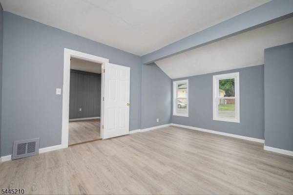 5 Avenue A, Ogdensburg Boro, NJ 07439