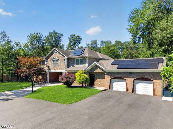 14 Waughaw Rd, Montville Twp., NJ 07082