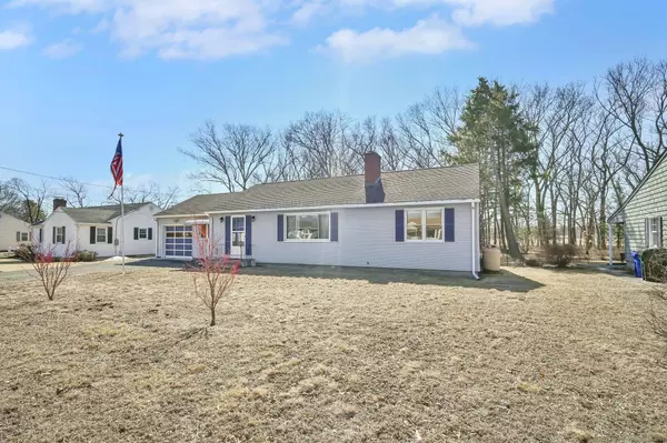 51 Stevens Street, Windsor Locks, CT 06096