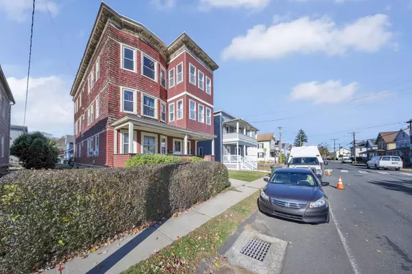 66 Center Street, Windsor Locks, CT 06096