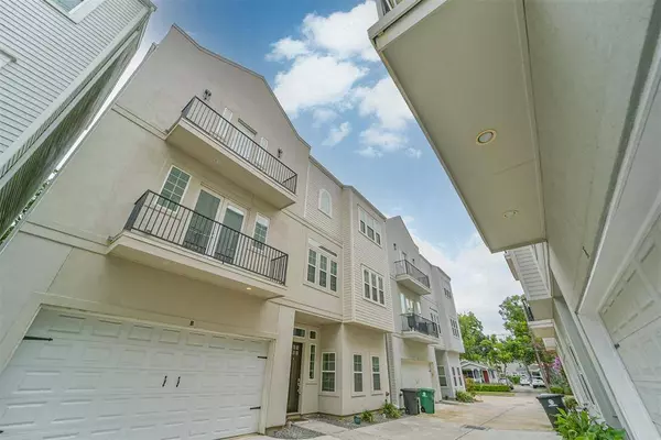 925 W 23rd ST #B, Houston, TX 77008