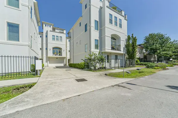 4314 Gibson ST #A, Houston, TX 77007