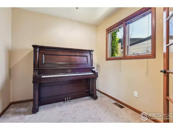 4720 S Grant St, Englewood, CO 80113