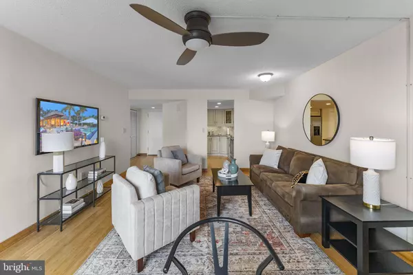 233 S 6TH ST #608, Philadelphia, PA 19106