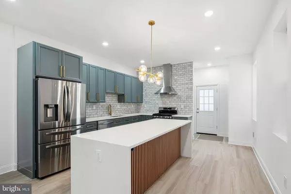 5602 CEDAR AVE, Philadelphia, PA 19143