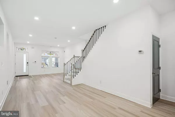 5602 CEDAR AVE, Philadelphia, PA 19143