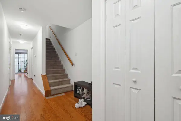 1029 N LEITHGOW ST, Philadelphia, PA 19123