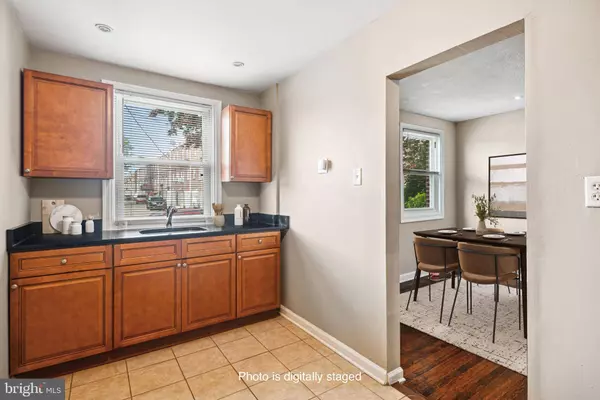 2425 S 57TH ST, Philadelphia, PA 19143