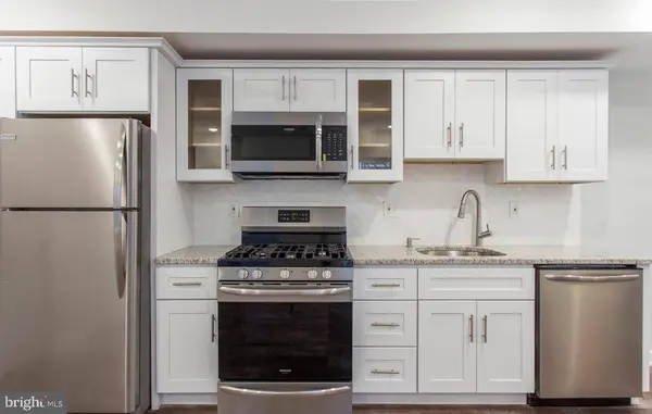 1318 S BROAD ST #2R, Philadelphia, PA 19146