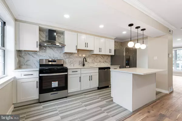 2936 NEW HOPE ST, Philadelphia, PA 19145