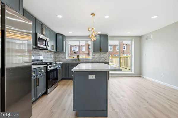 8048 FAYETTE ST, Philadelphia, PA 19150