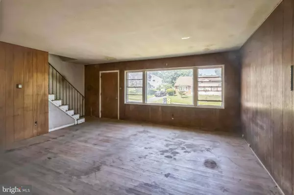 620 ILSE DR, Newark, DE 19713