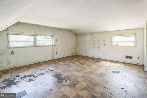 620 ILSE DR, Newark, DE 19713