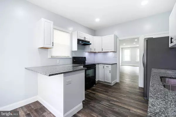 725 W LAFAYETTE ST, Norristown, PA 19401