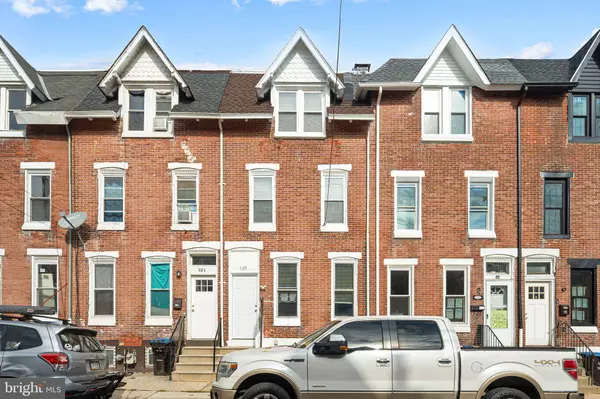 725 W LAFAYETTE ST, Norristown, PA 19401